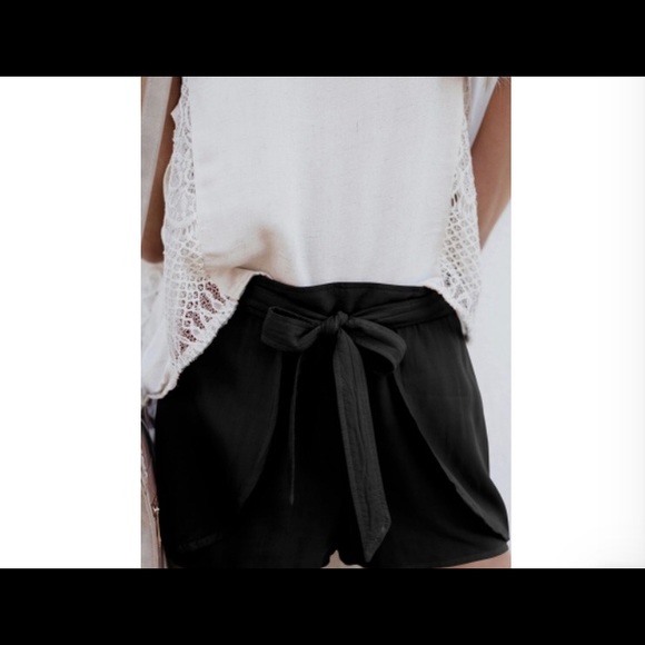 Shorts - Picture 3 of 3